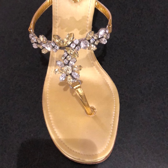 Shoes - Picture 2 of 5